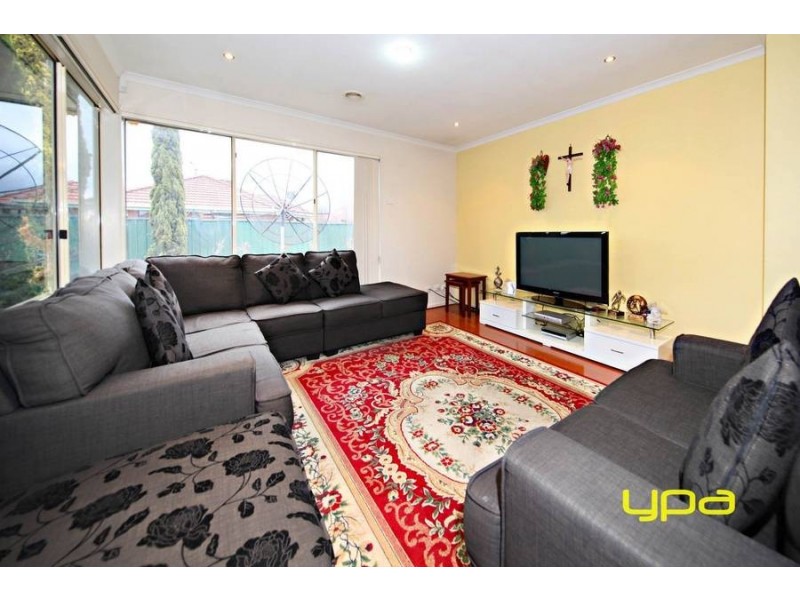 2 Tatiana Place, Burnside VIC 3023