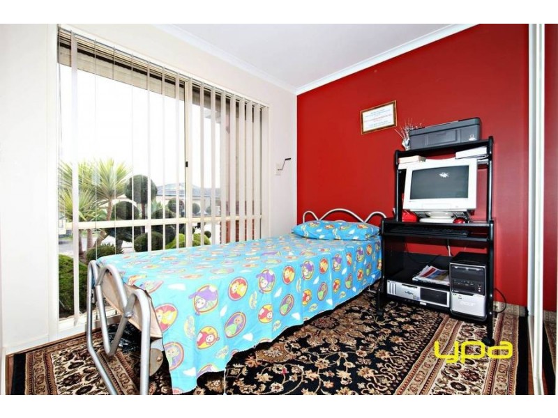 2 Tatiana Place, Burnside VIC 3023