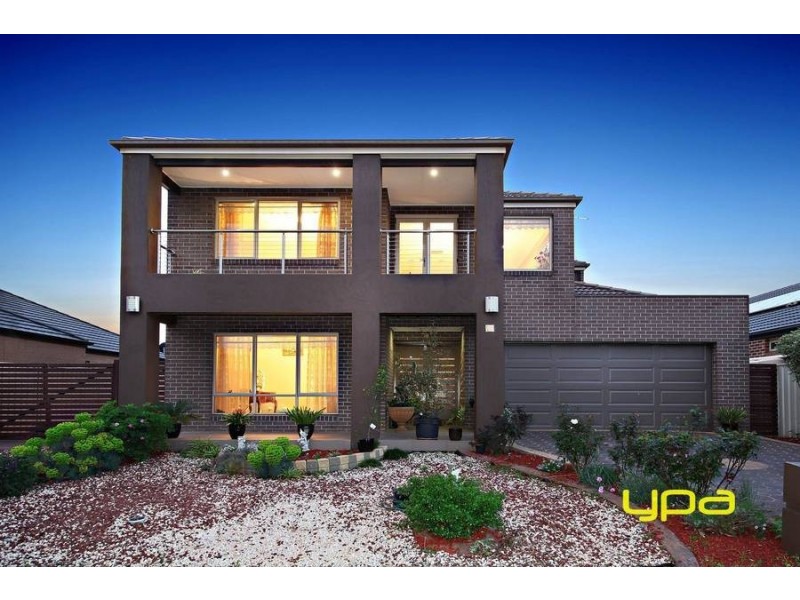 70 Lawson Way, Caroline Springs VIC 3023