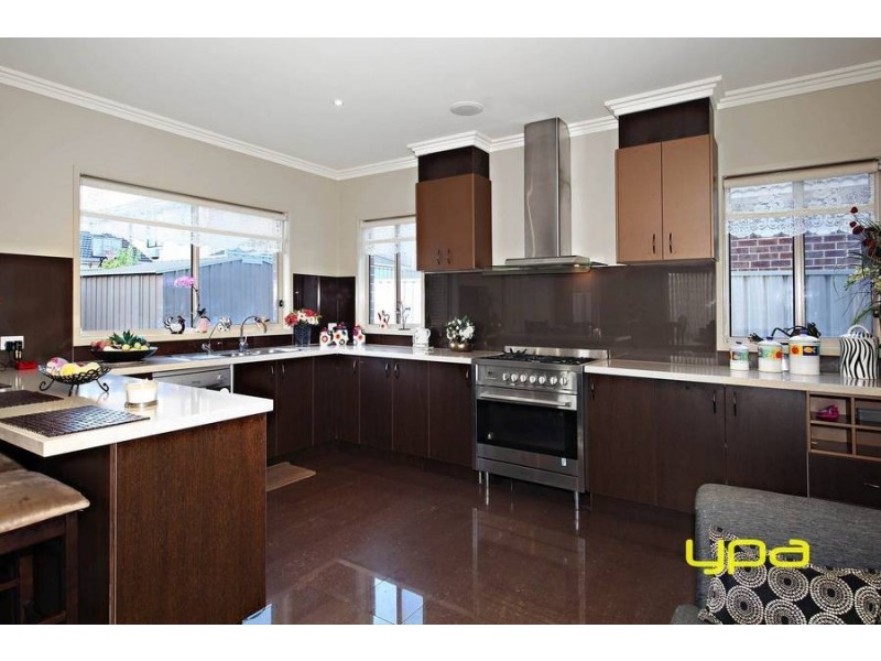 70 Lawson Way, Caroline Springs VIC 3023
