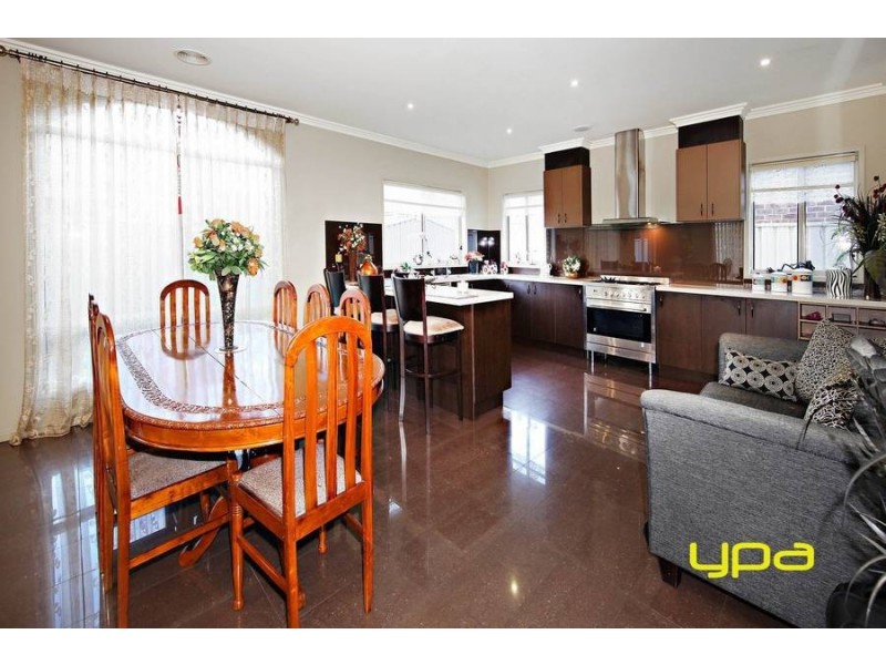 70 Lawson Way, Caroline Springs VIC 3023