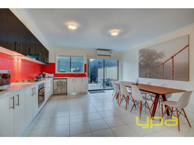 5 Armstrong Walk, Plumpton VIC 3335