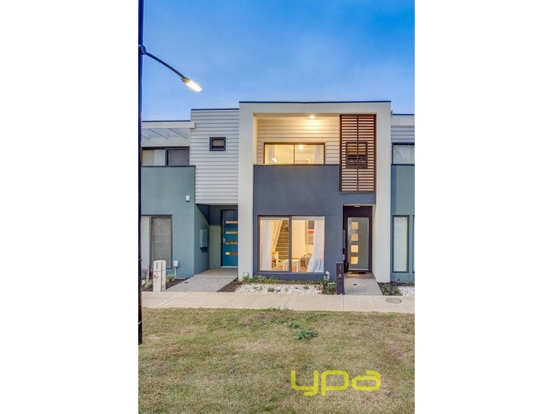 5 Armstrong Walk, Plumpton VIC 3335