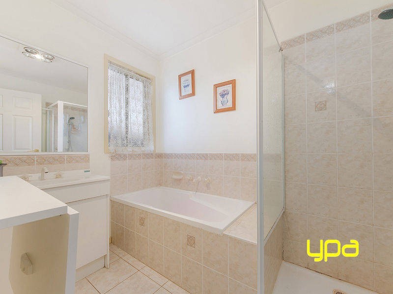 20 Niewand Avenue, Burnside VIC 3023