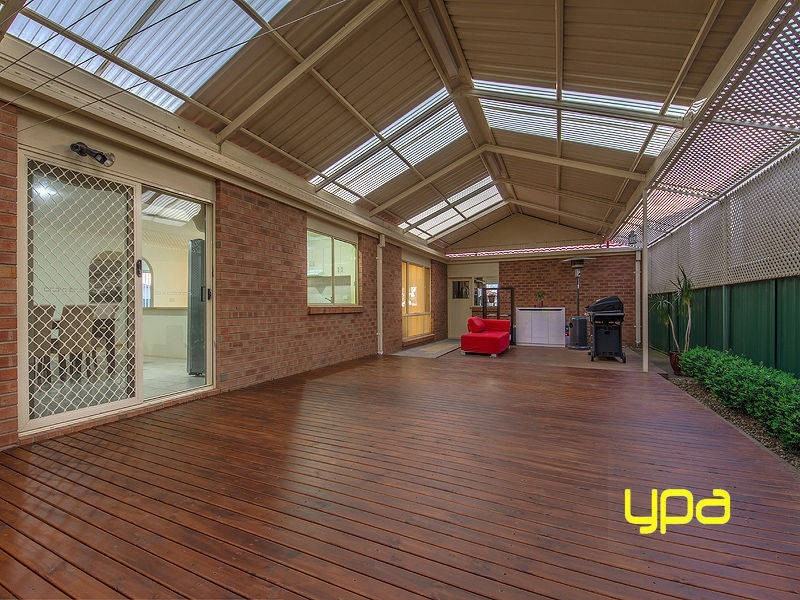 20 Niewand Avenue, Burnside VIC 3023