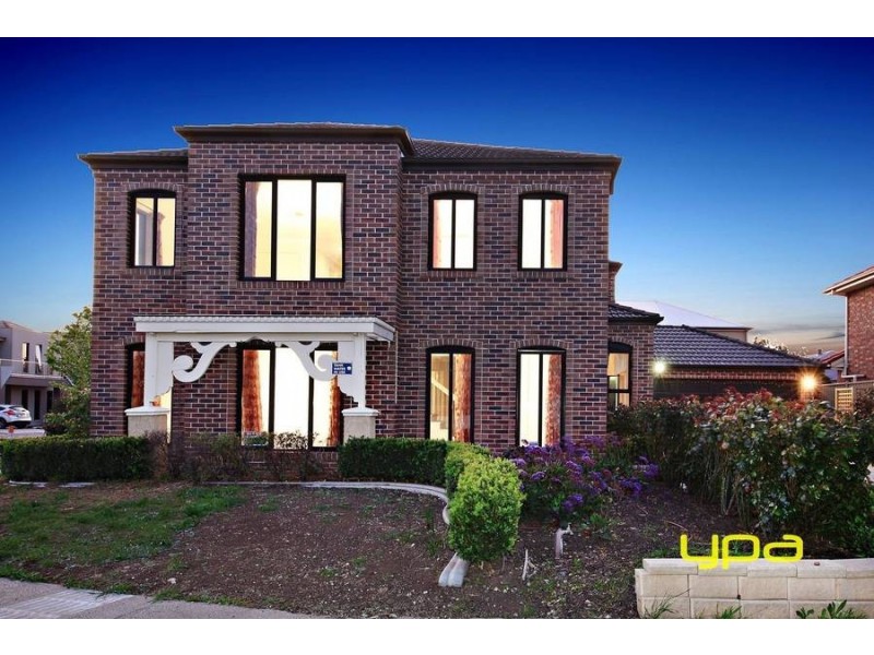 1 Cranwell Square, Caroline Springs VIC 3023