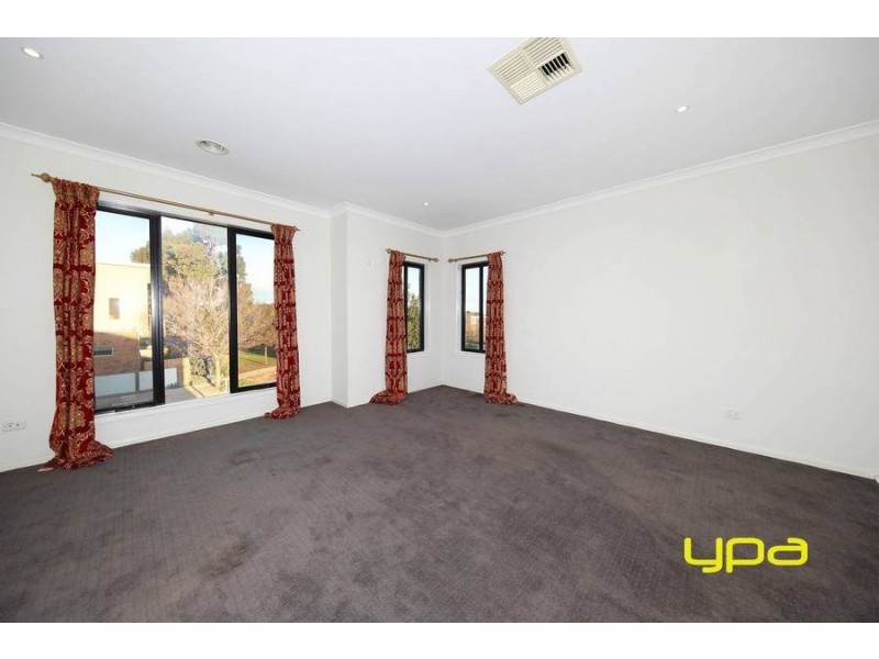 1 Cranwell Square, Caroline Springs VIC 3023
