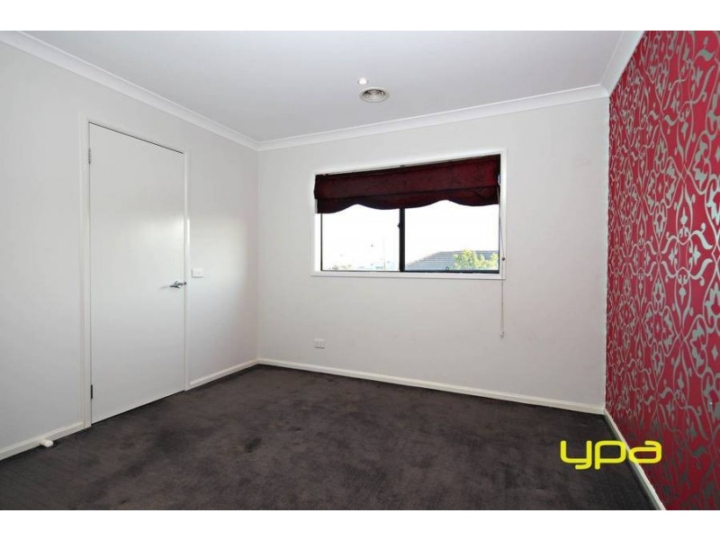 1 Cranwell Square, Caroline Springs VIC 3023