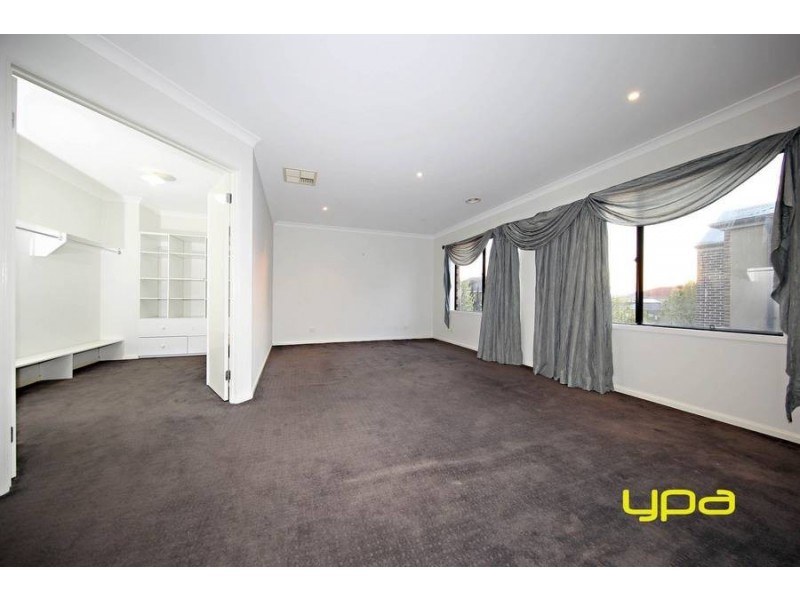 1 Cranwell Square, Caroline Springs VIC 3023