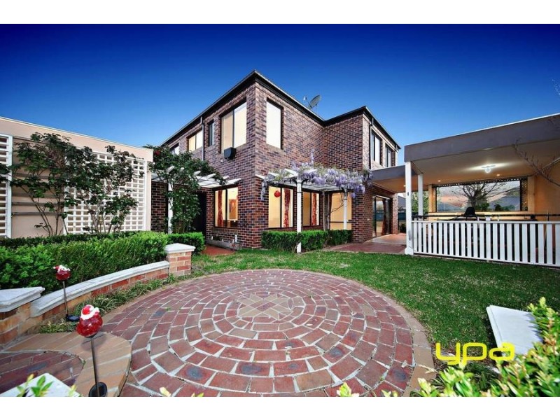 1 Cranwell Square, Caroline Springs VIC 3023