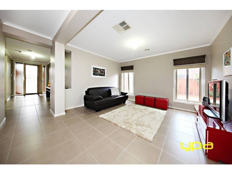 67 Inglewood Drive, Burnside Heights VIC 3023