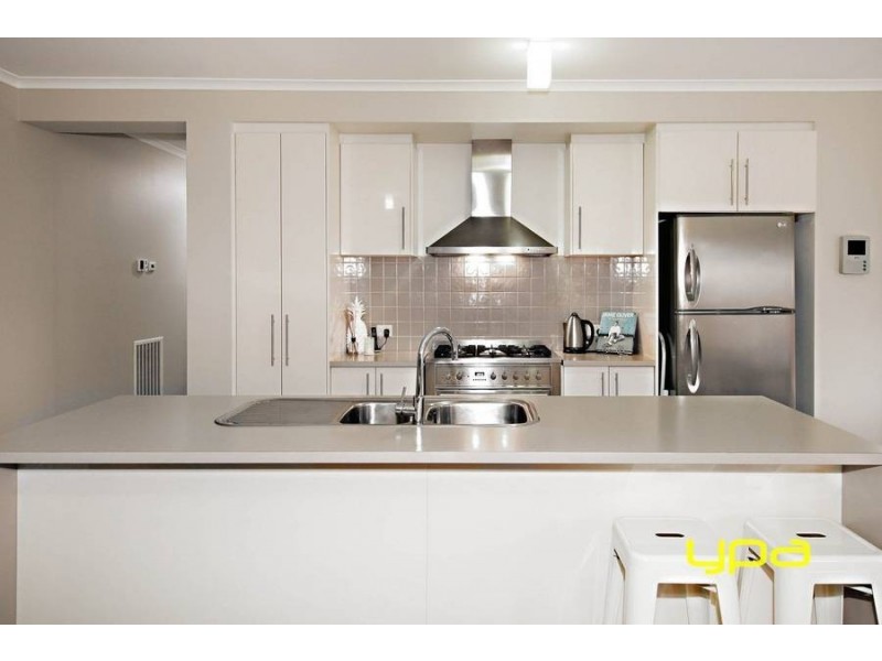 67 Inglewood Drive, Burnside Heights VIC 3023