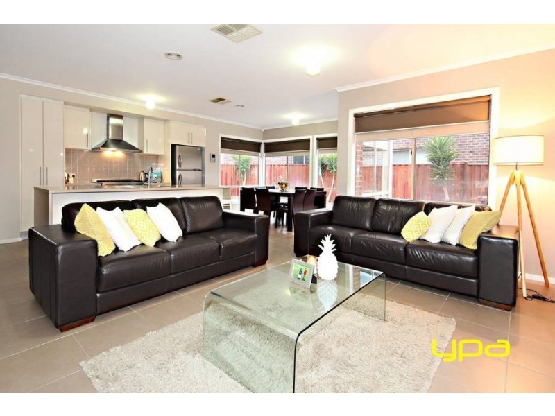 67 Inglewood Drive, Burnside Heights VIC 3023