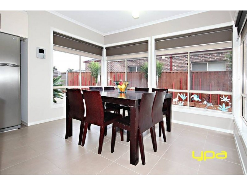 67 Inglewood Drive, Burnside Heights VIC 3023