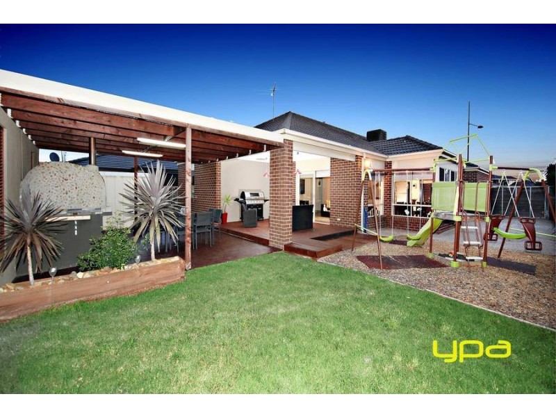 67 Inglewood Drive, Burnside Heights VIC 3023