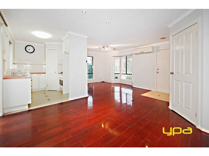 7 Woodbridge Place, Burnside VIC 3023