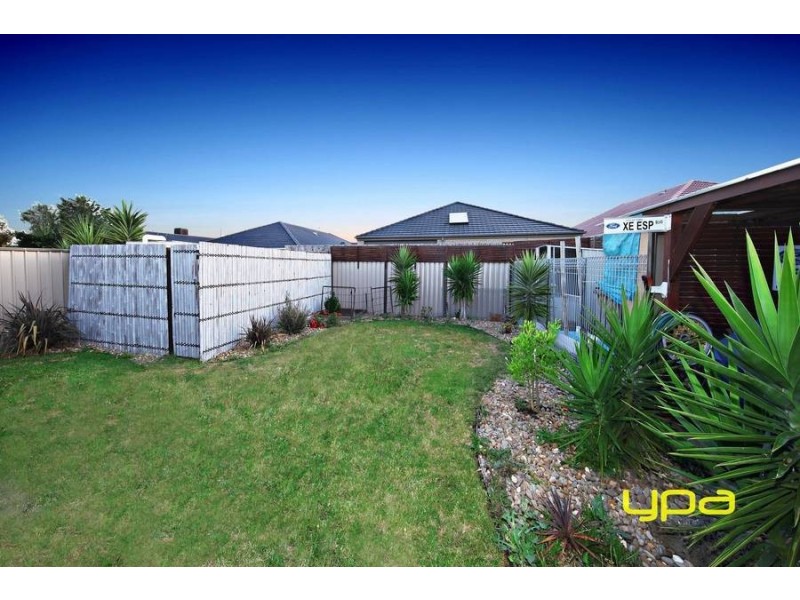 5 Rokewood Street, Burnside Heights VIC 3023