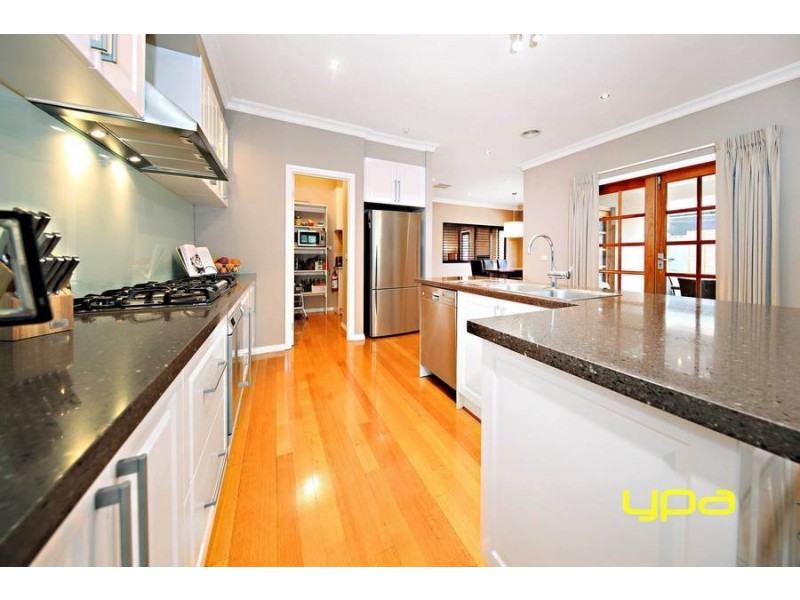 18 Goodenia Way, Caroline Springs VIC 3023