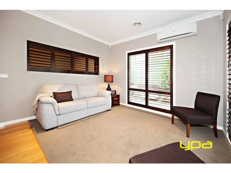 18 Goodenia Way, Caroline Springs VIC 3023