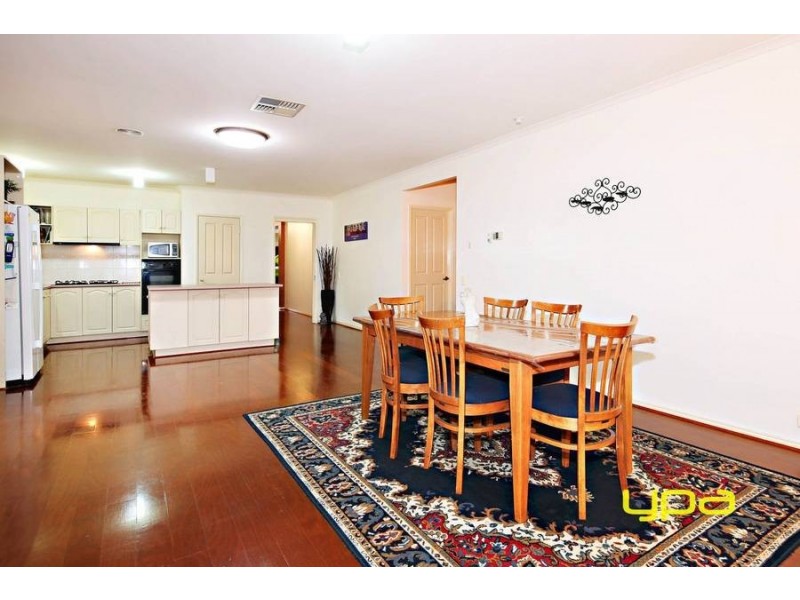 7 Parwan Court, Caroline Springs VIC 3023