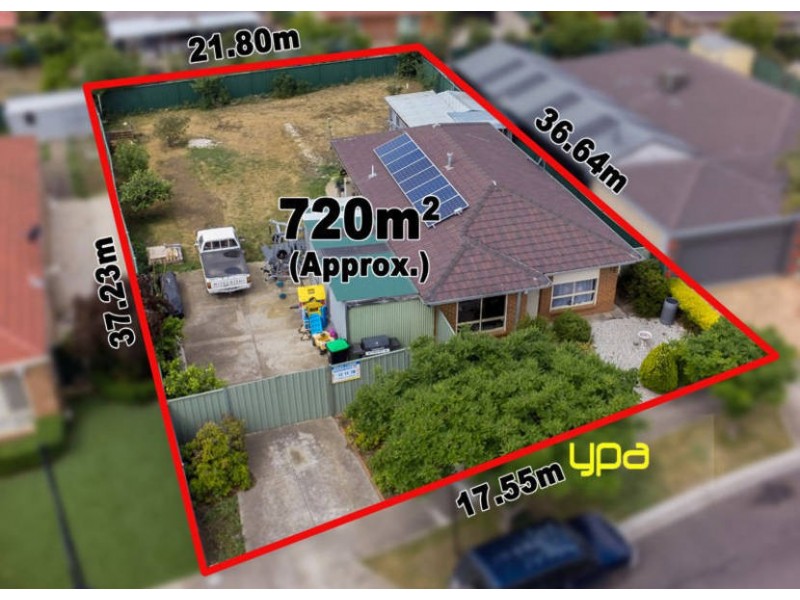 18 Niewand Avenue, Burnside VIC 3023