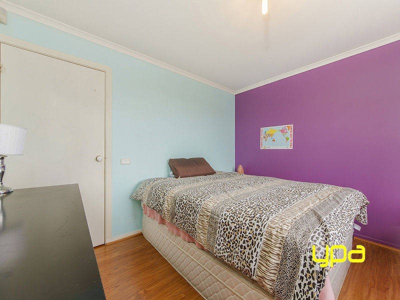 18 Niewand Avenue, Burnside VIC 3023