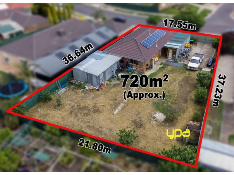 18 Niewand Avenue, Burnside VIC 3023