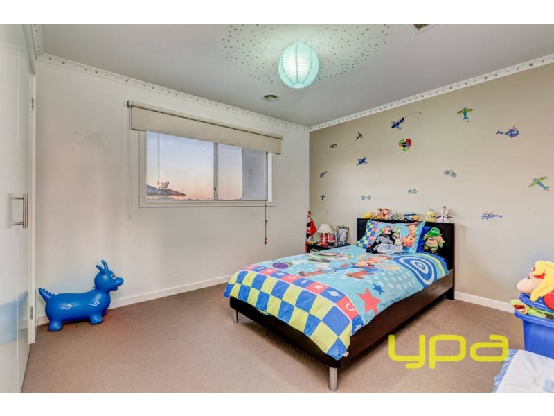 27 Parkes Way, Burnside Heights VIC 3023