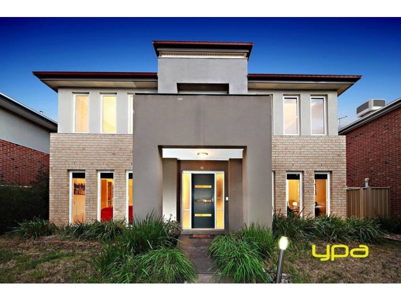10 The Avenue, Caroline Springs VIC 3023