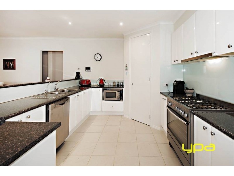 62 Inglewood Drive, Burnside Heights VIC 3023