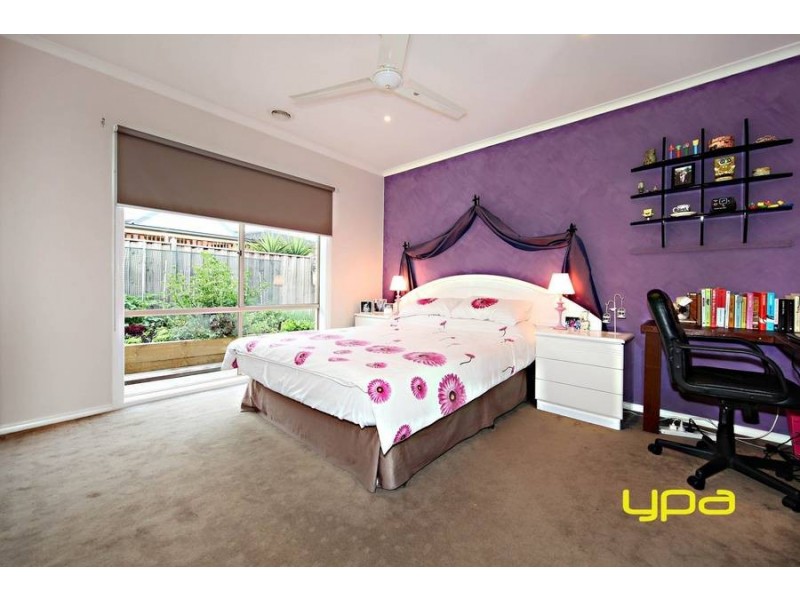 62 Inglewood Drive, Burnside Heights VIC 3023