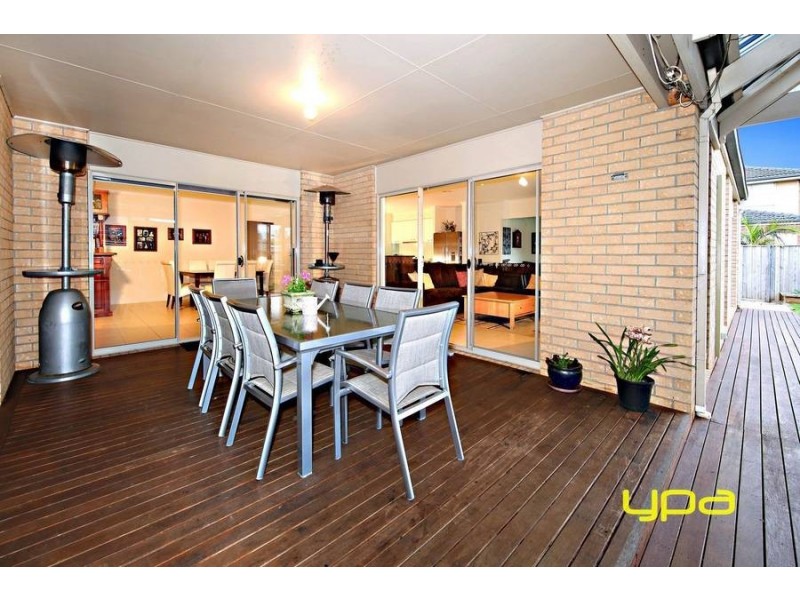 62 Inglewood Drive, Burnside Heights VIC 3023