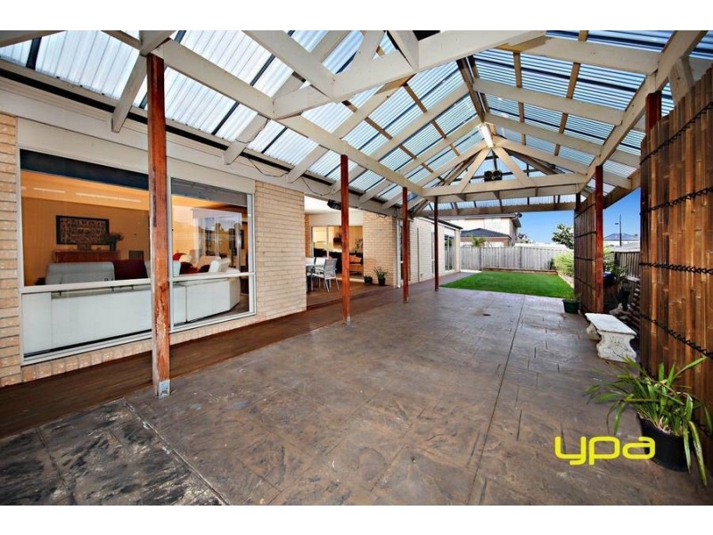 62 Inglewood Drive, Burnside Heights VIC 3023