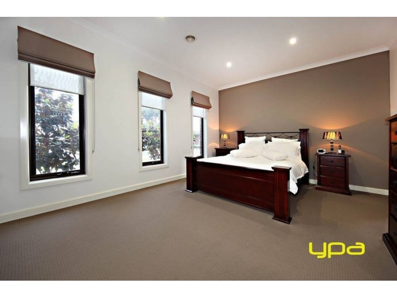 17 Hovell Drive, Burnside Heights VIC 3023