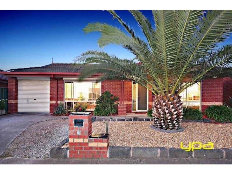 24 Kellys Avenue, Burnside VIC 3023