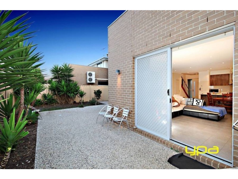 3 Elgar Lane, Caroline Springs VIC 3023