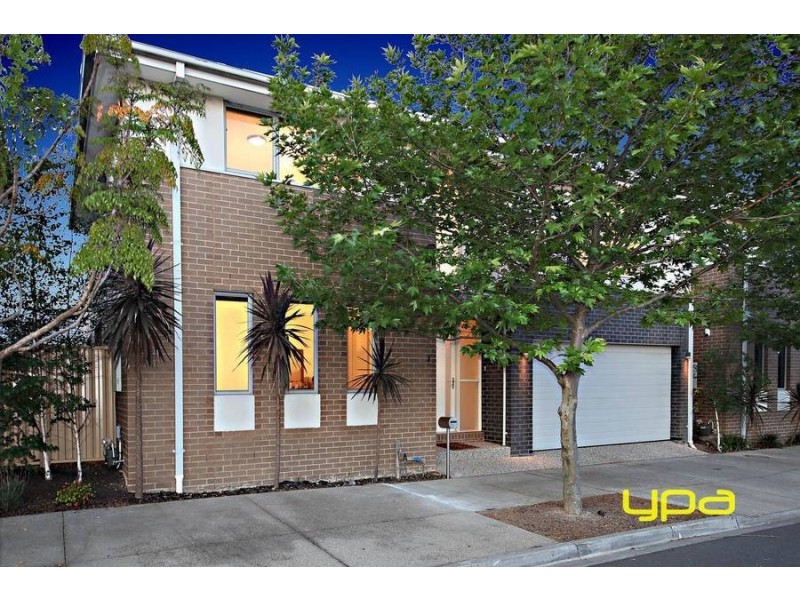 3 Elgar Lane, Caroline Springs VIC 3023