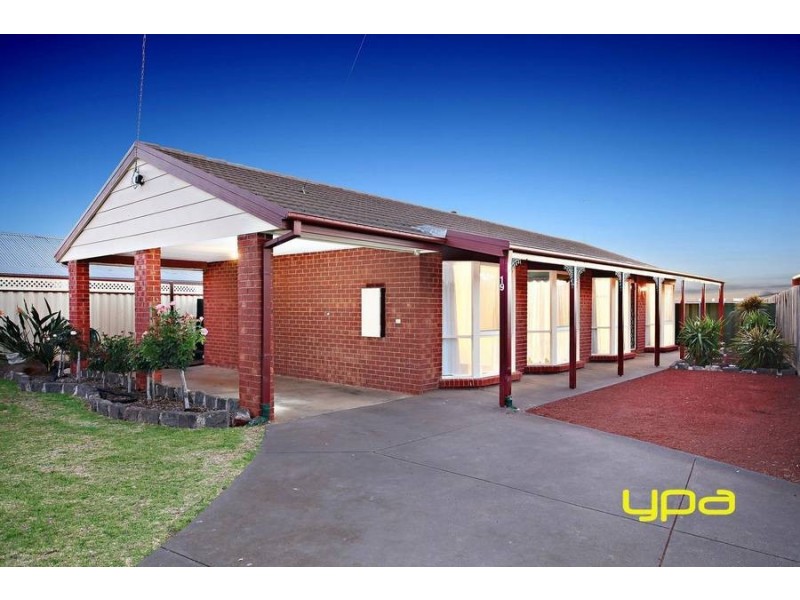 19 Stewart Crescent, Rockbank VIC 3335