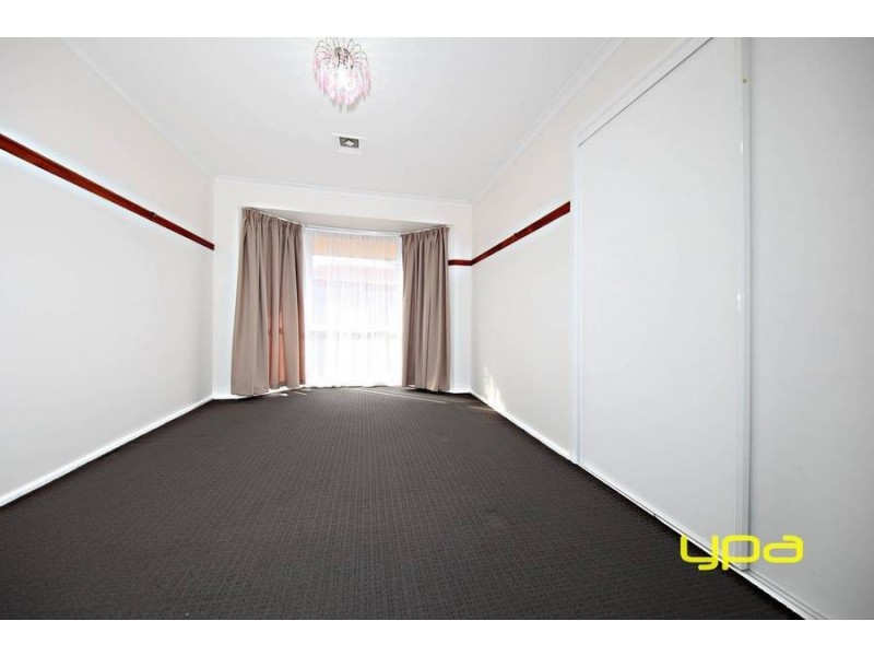 19 Stewart Crescent, Rockbank VIC 3335