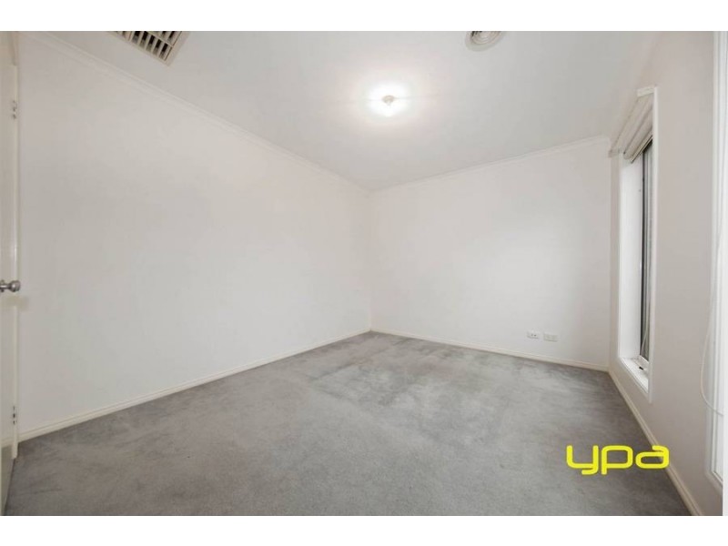 10 Mockridge Avenue, Burnside VIC 3023