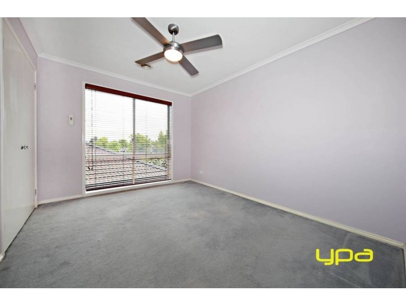 10 Mockridge Avenue, Burnside VIC 3023