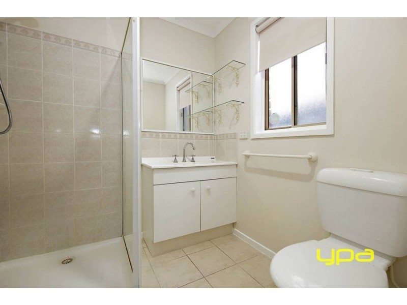 10 Kelly Avenue, Burnside VIC 3023