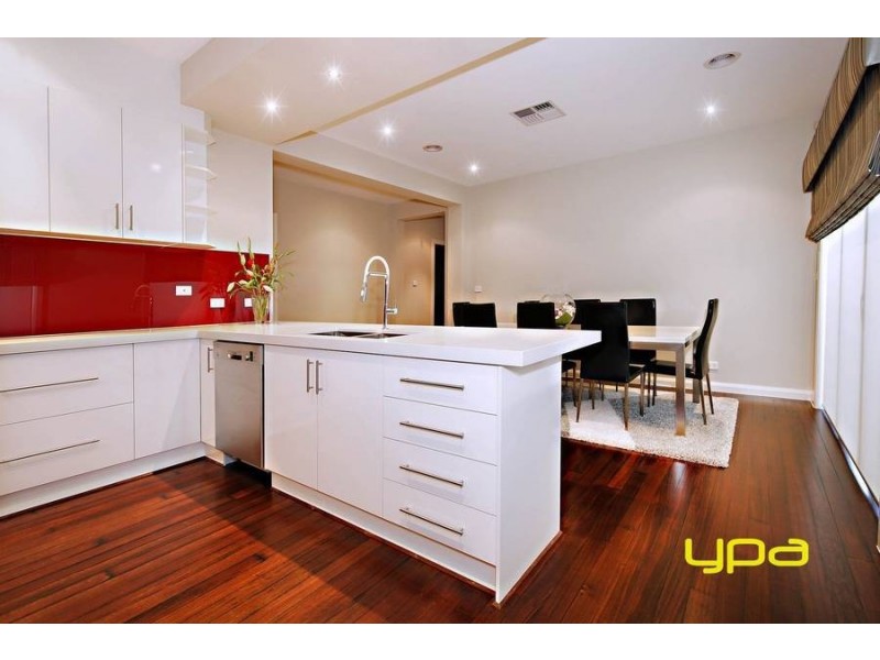30 The Ridge, Caroline Springs VIC 3023