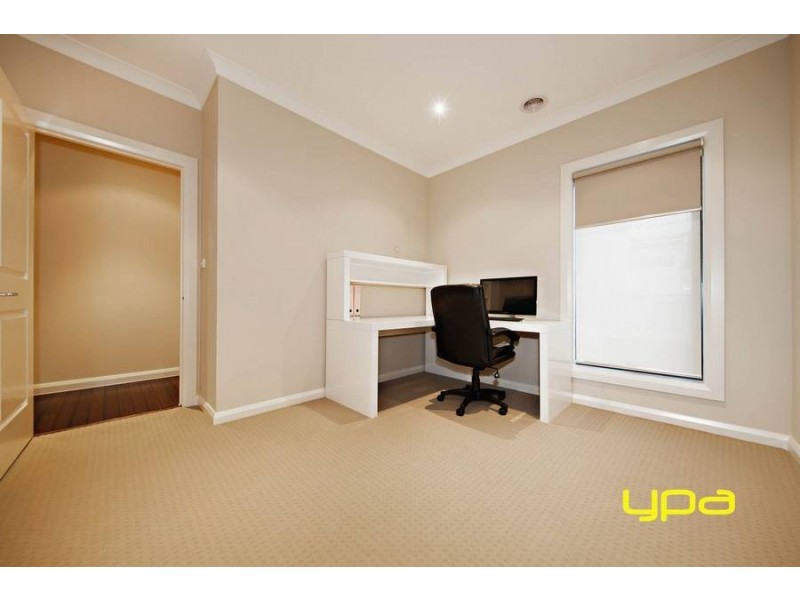 30 The Ridge, Caroline Springs VIC 3023