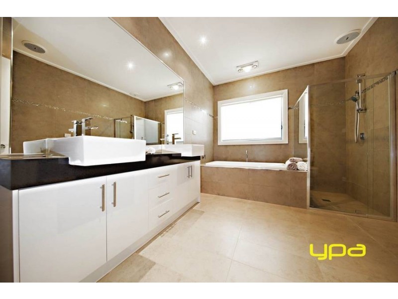 30 The Ridge, Caroline Springs VIC 3023