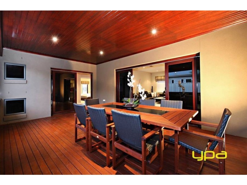 30 The Ridge, Caroline Springs VIC 3023