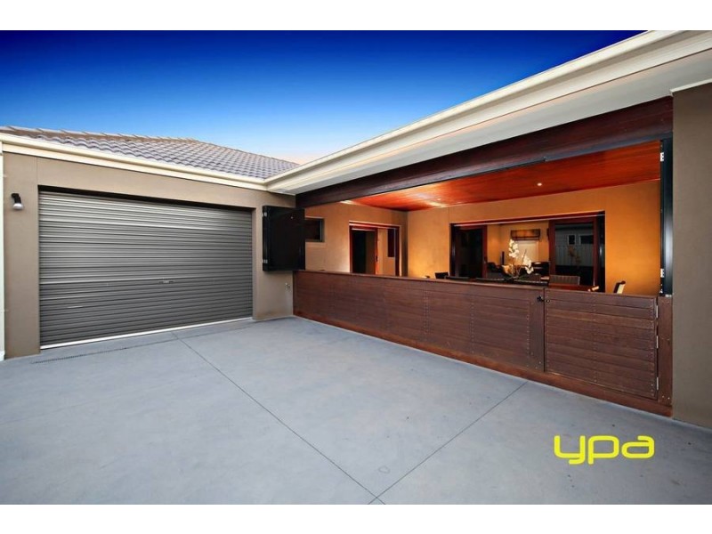 30 The Ridge, Caroline Springs VIC 3023