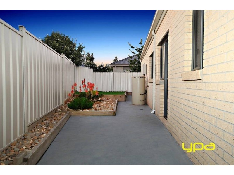 30 The Ridge, Caroline Springs VIC 3023