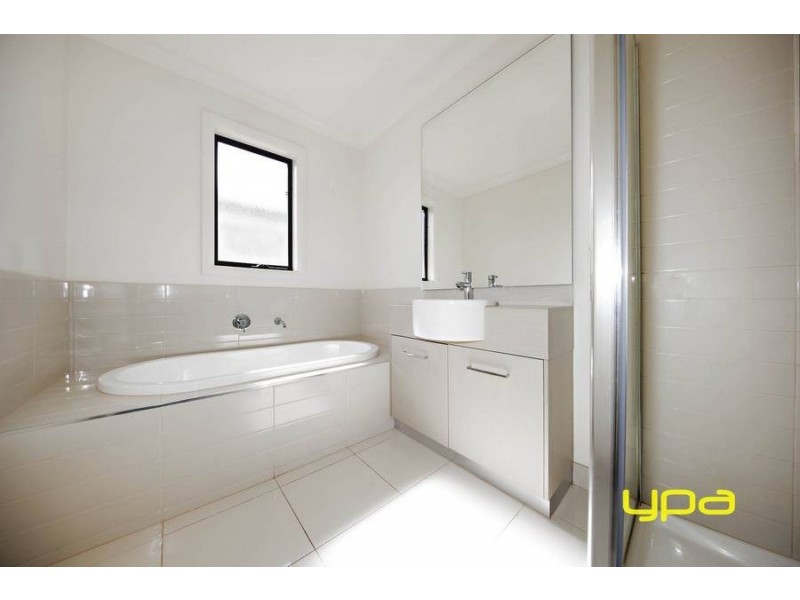 23 Belleville Close, Burnside Heights VIC 3023