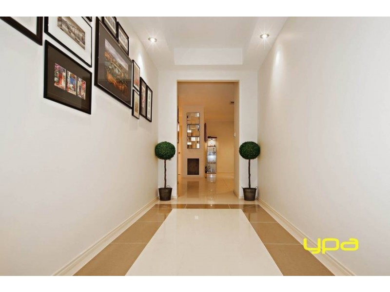 31 Goulburn Circuit, Caroline Springs VIC 3023